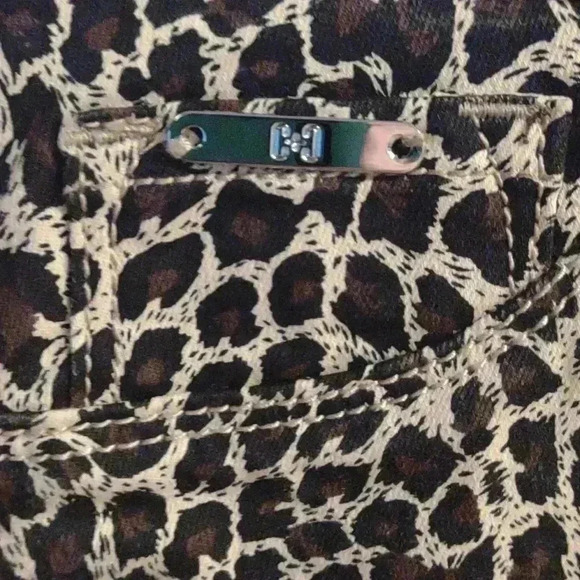 Coco + Carmen Leopard Print Raw Hem Strech Pull On Skirt Size small - Picture 3 of 6